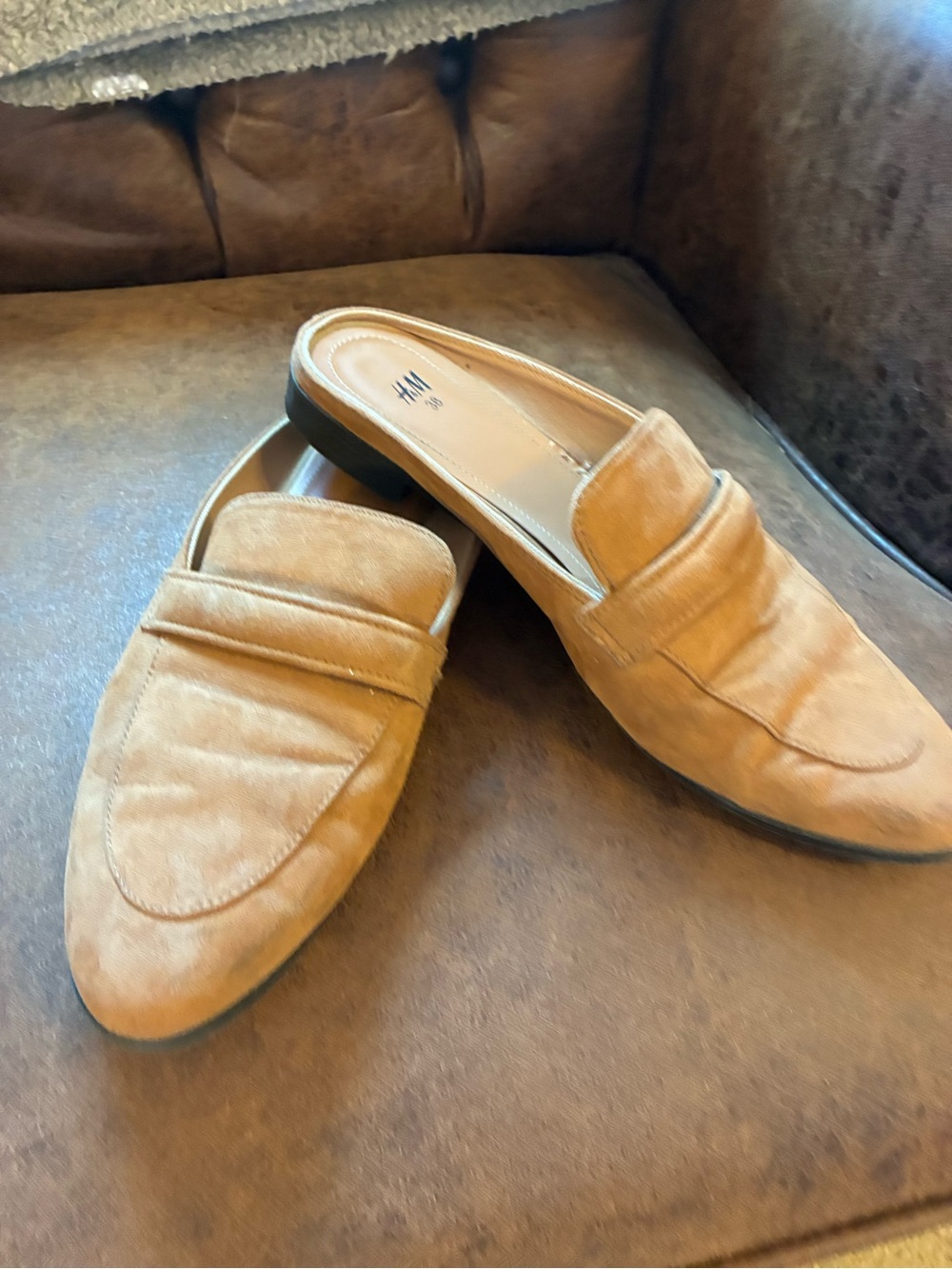 H&M Women’s Tan Suede Slip-On Loafers